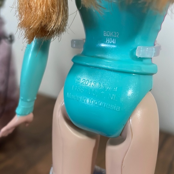 Disney Frozen, Anna- barbie - Picture 4 of 5